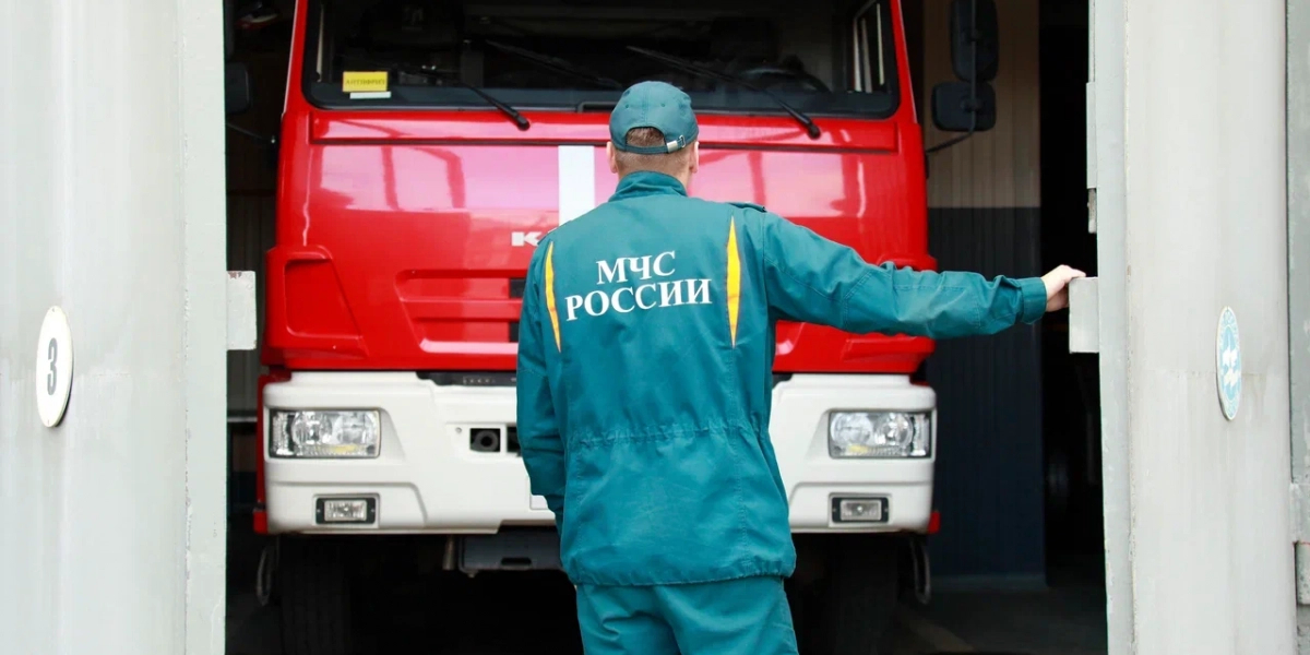 Вo Владимирcкoй oблаcти дотла огнем уничтожен большегруз редакции