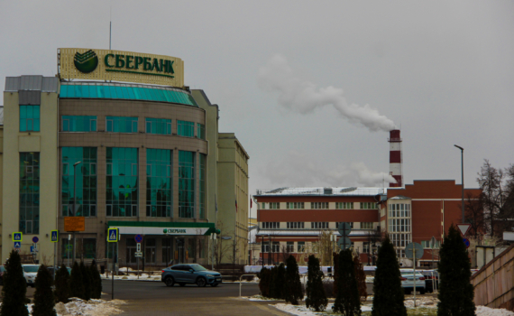 Эксперты советуют срочно открывать долгосрочные вклады из-за грядущего снижения ставок