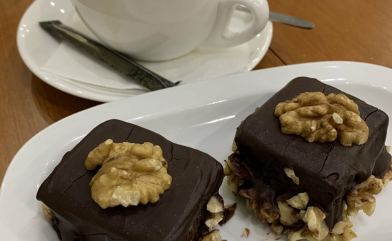 Молочный шоколад без добавок и консервантов: я трачу всего 30 минут — сладкоежки оценят Молочный шоколад без добавок и консервантов: я трачу всего 30 минут — сладкоежки оценят